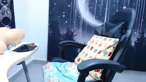 Snapshot of hikaryfire chatting on October 2025 01:53:02 PM hikaryfire online show from October 2025 01:53:02 PM