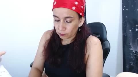 Snapshot of hikaryfire chatting on November 2025 05:47:02 PM hikaryfire online show from November 2025 05:47:02 PM