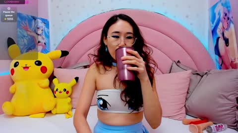 Snapshot of hikori_ chatting on December 2024 01:34:01 AM Hikori online show from December 2024 01:34:01 AM