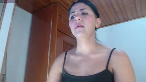 Snapshot of hilari18 chatting on November 2025 03:27:02 PM hilaril18 online show from November 2025 03:27:02 PM