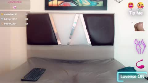 Hilary Avilan online show from March 2026 07:30:02 PM