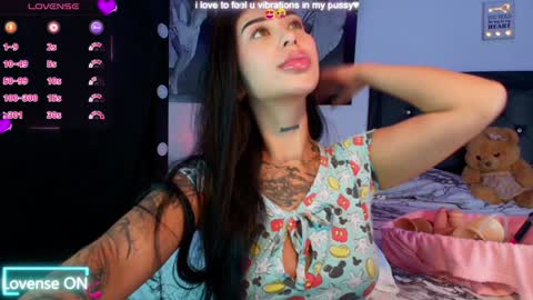 LUNA new account  FOLLOW ME online show from January 2025 10:49:02 PM