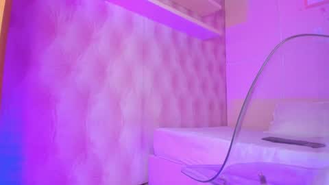 Snapshot of hillary_banks__ chatting on February 2025 07:21:01 AM Hillary online show from February 2025 07:21:01 AM