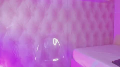 Snapshot of hillary_banks__ chatting on March 2025 06:47:02 AM Hillary online show from March 2025 06:47:02 AM