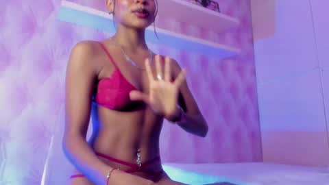 Snapshot of hillary_banks__ chatting on March 2025 10:29:02 AM Hillary online show from March 2025 10:29:02 AM