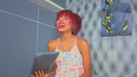 Snapshot of hillary_banks__ chatting on September 2025 05:18:02 AM Hillary online show from September 2025 05:18:02 AM