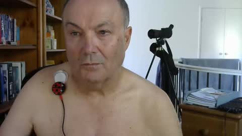 hills_999 online show from April 2026 02:27:02 AM