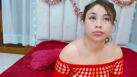 Snapshot of hinataleecs chatting on December 2024 12:00:02 PM hinata lee online show from December 2024 12:00:02 PM