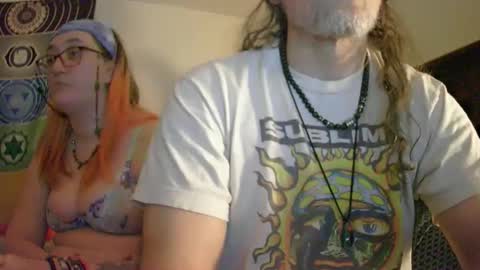 Snapshot of hippiedad333 chatting on May 2026 05:25:01 AM hippiedad333 online show from May 2026 05:25:01 AM