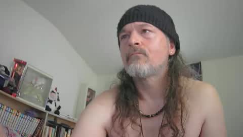 Snapshot of hippiedad333 chatting on May 2026 04:58:02 PM hippiedad333 online show from May 2026 04:58:02 PM