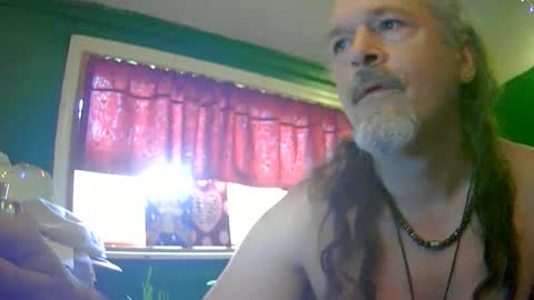 Snapshot of hippiedad333 chatting on June 2026 08:46:01 PM hippiedad333 online show from June 2026 08:46:01 PM
