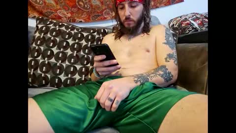 hippiejagain online show from December 2025 04:37:02 PM