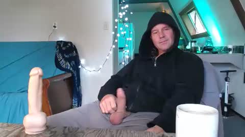 Hippie Jijm online show from March 2026 06:34:01 PM