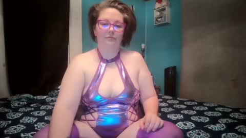 Bella online show from November 2025 03:45:02 AM