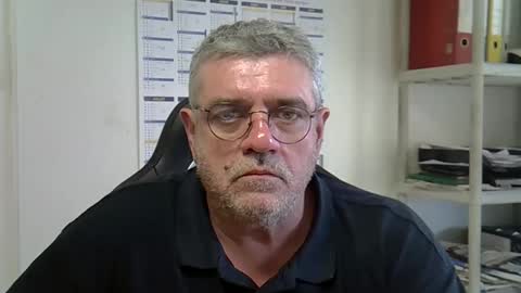 Snapshot of hippopotame17 chatting on December 2024 02:30:01 PM hippo online show from December 2024 02:30:01 PM