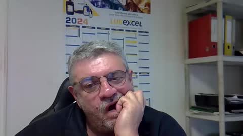 Snapshot of hippopotame17 chatting on December 2024 09:13:02 AM hippo online show from December 2024 09:13:02 AM