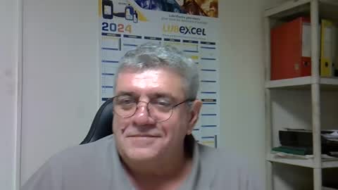 Snapshot of hippopotame17 chatting on December 2024 04:14:02 PM hippo online show from December 2024 04:14:02 PM