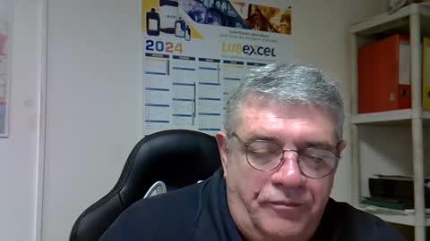 Snapshot of hippopotame17 chatting on January 2025 07:23:01 AM hippo online show from January 2025 07:23:01 AM