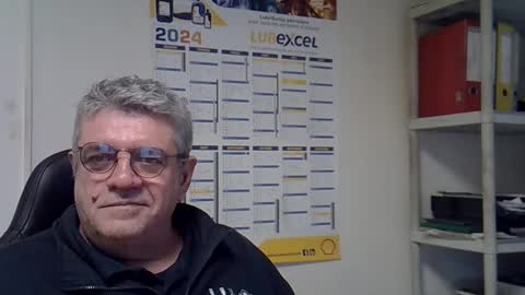 Snapshot of hippopotame17 chatting on January 2025 03:55:01 PM hippo online show from January 2025 03:55:01 PM