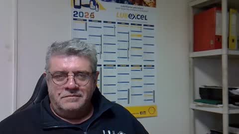 Snapshot of hippopotame17 chatting on January 2025 12:41:02 PM hippo online show from January 2025 12:41:02 PM