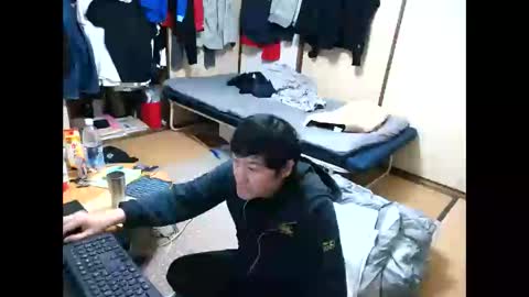 Snapshot of hiro110 chatting on January 2025 07:10:02 PM hiro110 online show from January 2025 07:10:02 PM