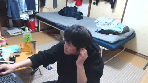 Snapshot of hiro110 chatting on January 2025 12:12:02 PM hiro110 online show from January 2025 12:12:02 PM