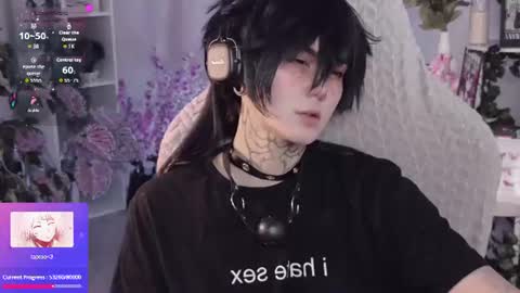 Snapshot of hiro_ryota chatting on June 2026 05:17:02 PM Hiro Ryota online show from June 2026 05:17:02 PM