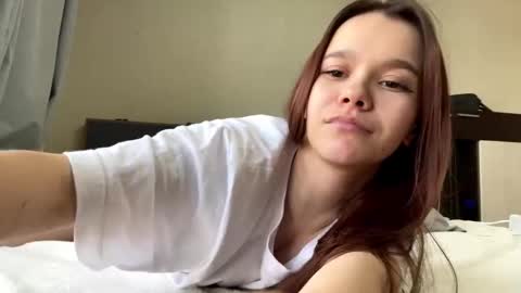 Snapshot of hisakoathay chatting on March 2026 07:15:01 AM Alice online show from March 2026 07:15:01 AM