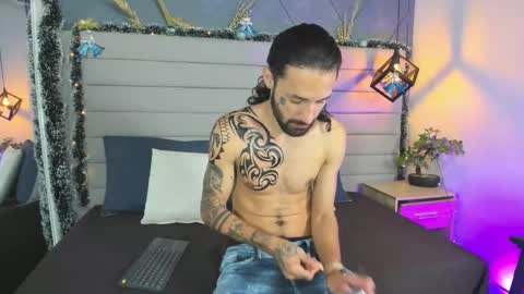 Hisoka online show from December 2025 12:23:02 PM