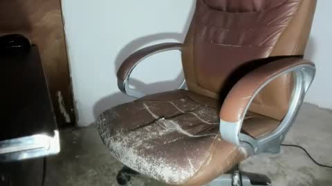 Snapshot of hk5792 chatting on October 2025 12:06:02 PM Your Morenito online show from October 2025 12:06:02 PM