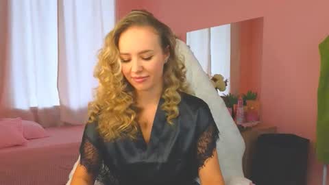 Ksenia online show from October 2025 03:17:01 AM