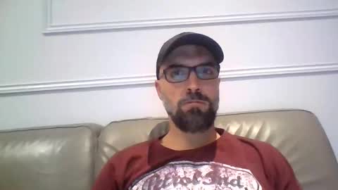 Snapshot of hocus44 chatting on January 2025 09:50:01 PM Arthur online show from January 2025 09:50:01 PM