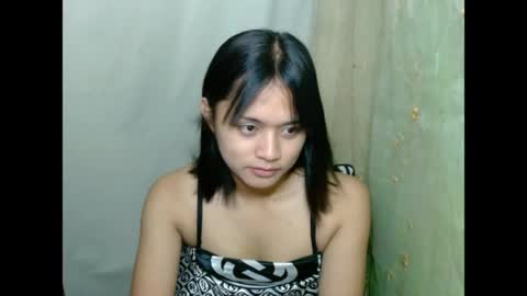 Snapshot of hoelyhanabi chatting on June 2026 08:49:02 AM KIESH online show from June 2026 08:49:02 AM
