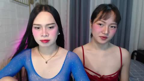 hoelymolly online show from June 2026 07:52:02 PM