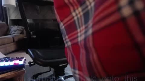 Snapshot of hold_onto_this chatting on September 2025 05:36:01 PM Moby online show from September 2025 05:36:01 PM