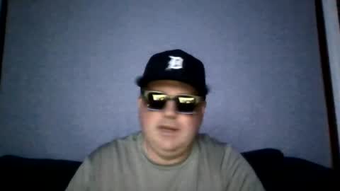 holden_minutz online show from June 2026 07:40:01 AM