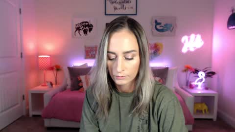 Holi Hurricane online show from October 2025 02:22:02 AM