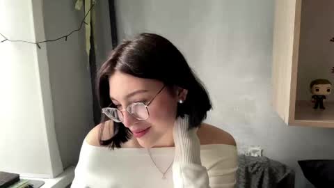 Sofia online show from March 2026 05:12:02 AM