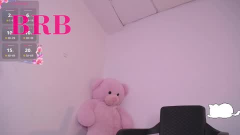 holly_16 online show from February 2025 07:23:01 PM