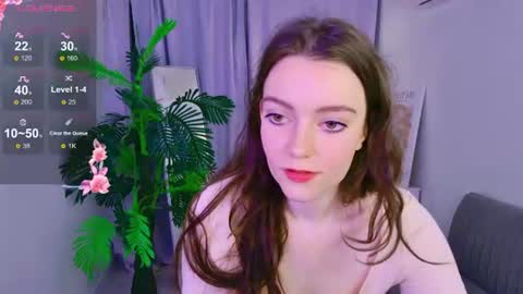 Snapshot of holly_kittenss chatting on June 2026 01:10:02 PM Lana online show from June 2026 01:10:02 PM