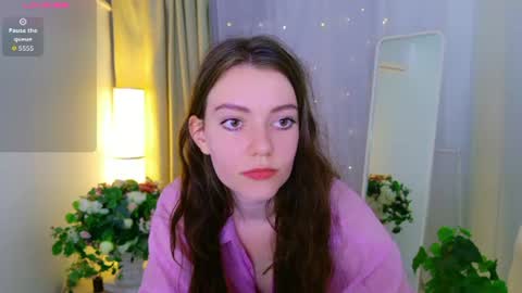 Snapshot of holly_kittenss chatting on June 2026 02:51:01 PM Lana online show from June 2026 02:51:01 PM