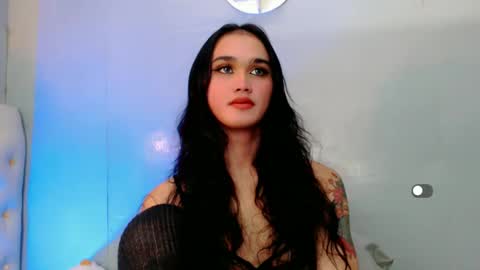 Apple online show from January 2025 08:22:01 AM