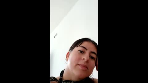 holly    online show from May 2026 06:42:02 PM