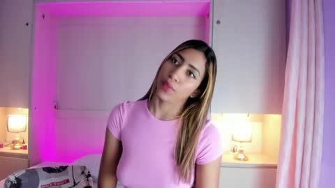 Sofia online show from April 2026 12:05:02 PM