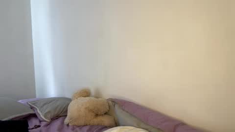 Snapshot of hollykoff chatting on October 2025 05:21:02 PM space online show from October 2025 05:21:02 PM