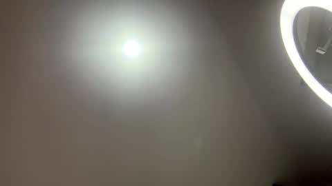 Snapshot of hollykoff chatting on November 2025 09:30:02 PM space online show from November 2025 09:30:02 PM