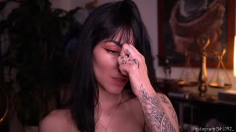 Holly Linder online show from January 2025 06:13:02 AM