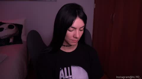 Holly Linder online show from January 2025 04:48:01 AM