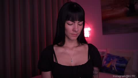 Holly Linder online show from February 2025 04:54:01 AM