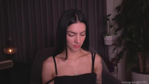 Holly Linder online show from September 2025 01:18:02 AM